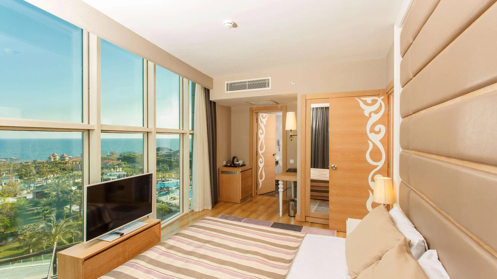 Sherwood Exclusive Lara Antalya 5*,  Turkije
