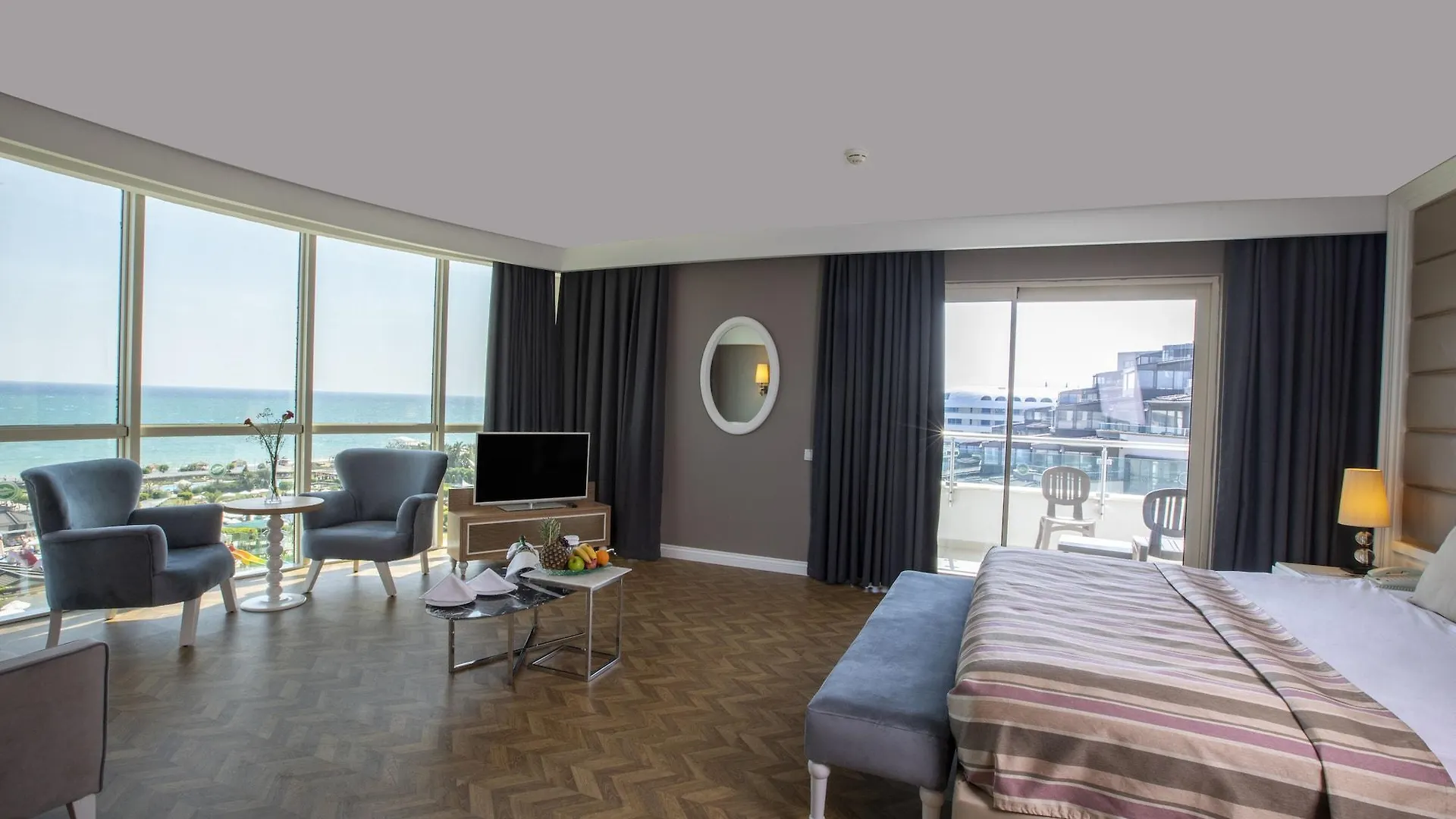 ***** Resort Sherwood Exclusive Lara Antalya Turkije