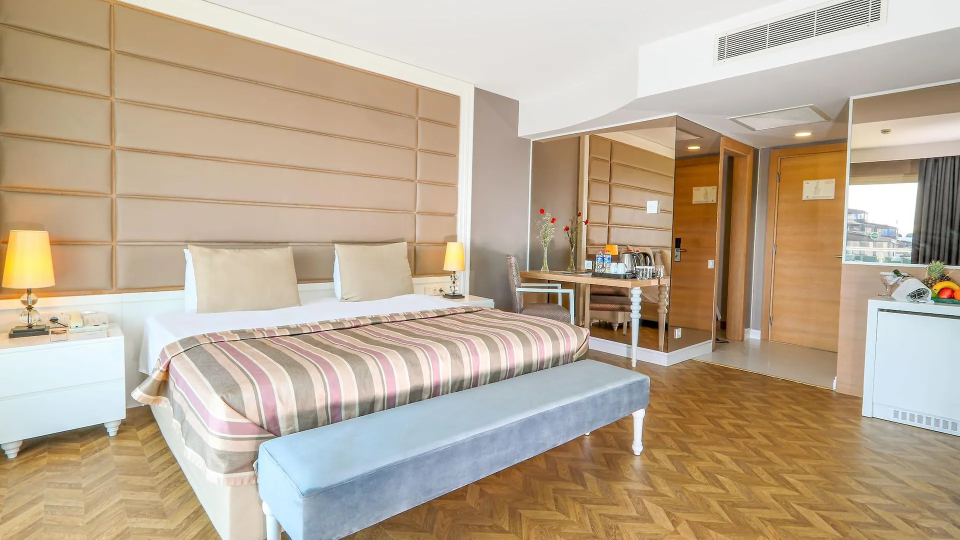 Sherwood Exclusive Lara Antalya Turkije