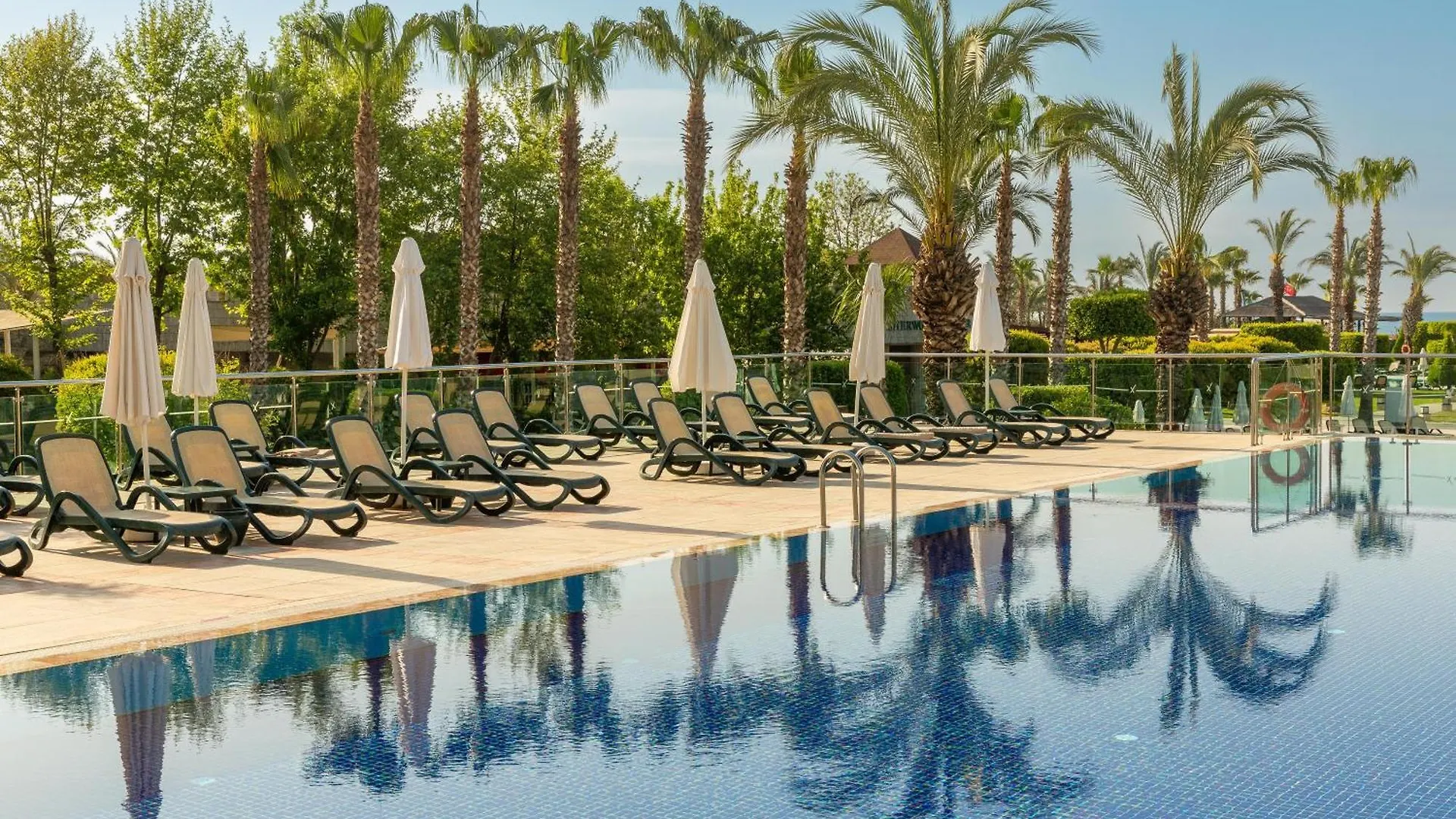 Sherwood Exclusive Lara Antalya 5*,  Turquía